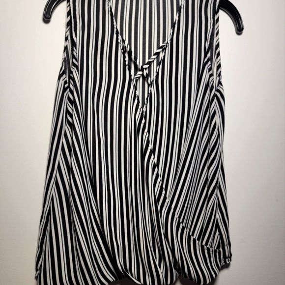 Ware house one size large striped tank - Picture 1 of 3